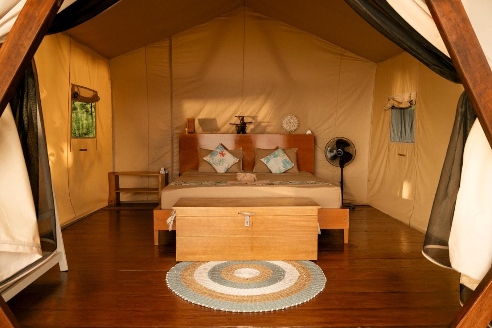Reconnect - Private Island Resort & Dive Center Togean - Buka Buka Island Ampana ภายนอก รูปภาพ